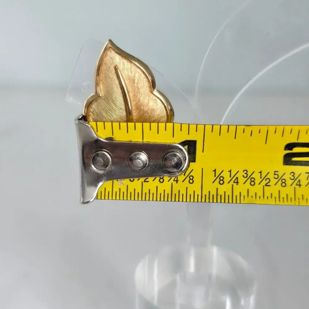 Vintage Crown Trifari Earrings Clip On Gold Tone Textural Leaf Natural Regency